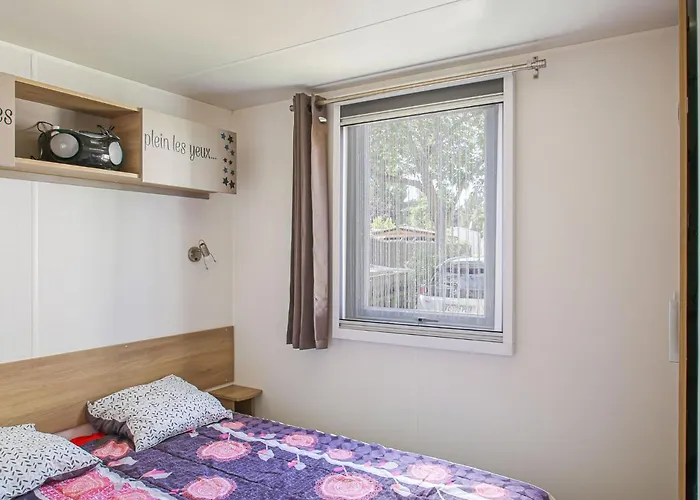 Mobile In Saint-jean Near & Pool *