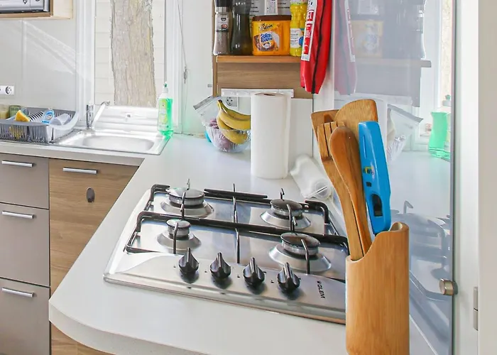 Mobile In Saint-jean Near & Pool Saint-Jean-de-Monts