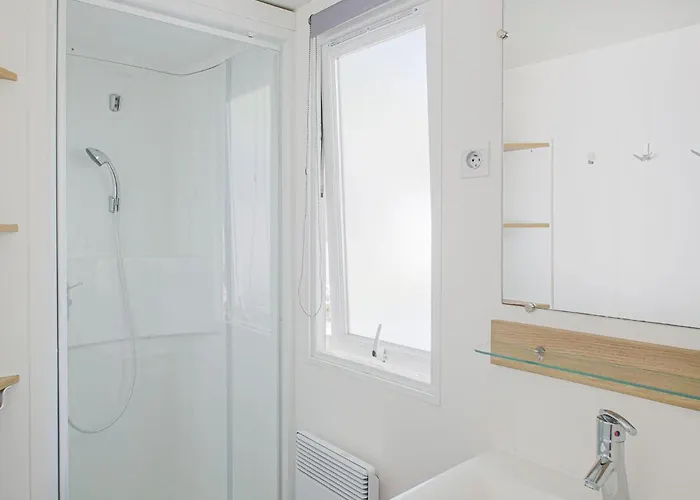 Mobile In Saint-jean Near & Pool * Saint-Jean-de-Monts